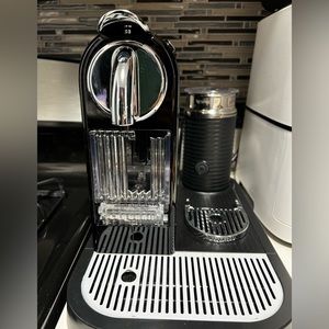Nespresso Citiz Espresso Maker w Aeroccino Milk Frother